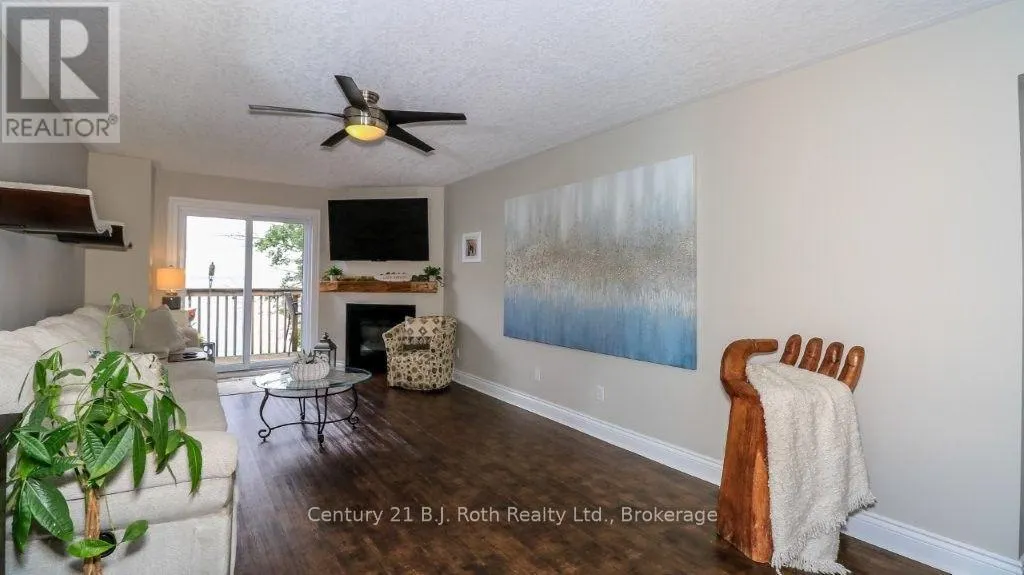 201 - 43 OLIVE CRESCENT #201