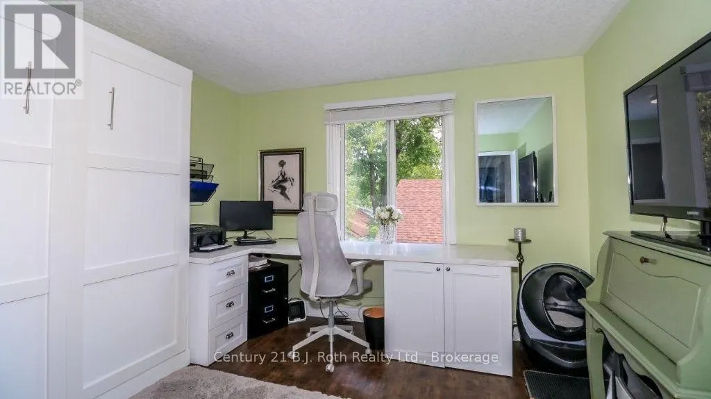 201 - 43 OLIVE CRESCENT #201