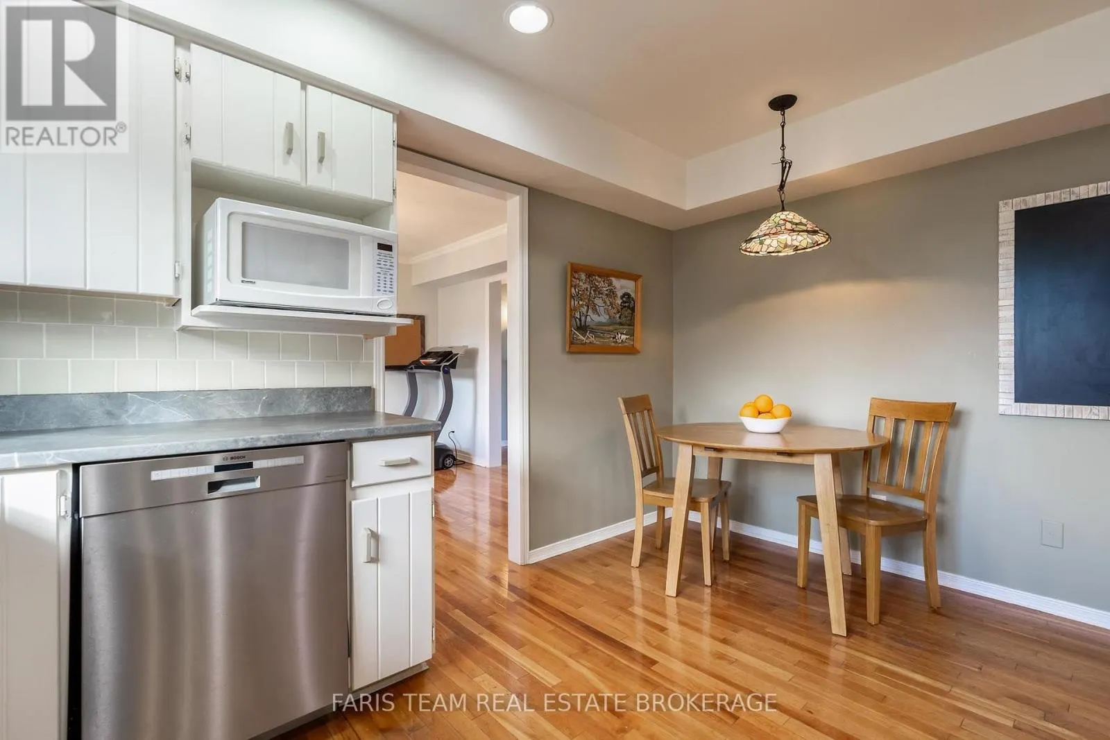 5 ELVYN CRESCENT