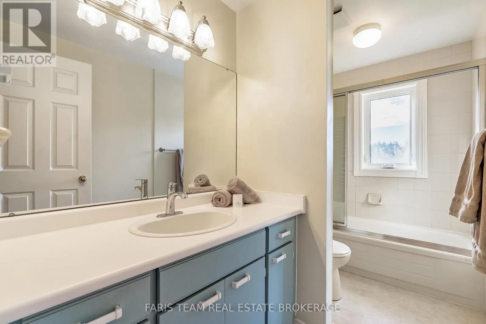 5 ELVYN CRESCENT