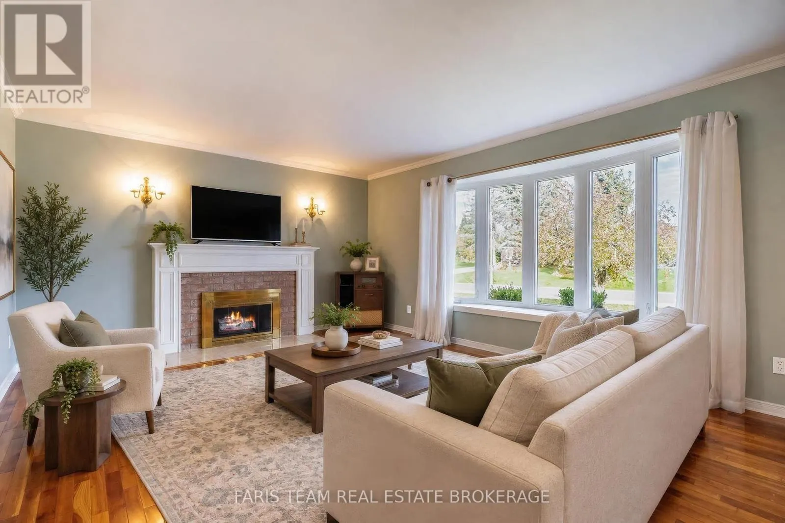 5 ELVYN CRESCENT