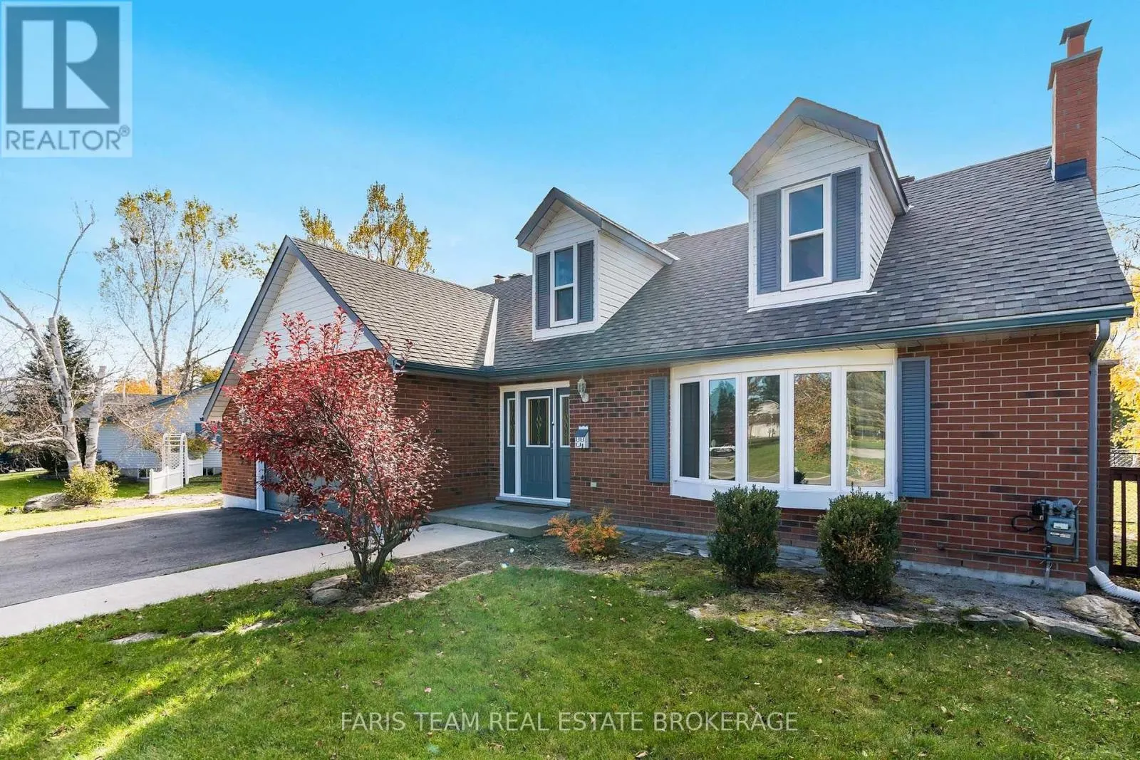 5 ELVYN CRESCENT