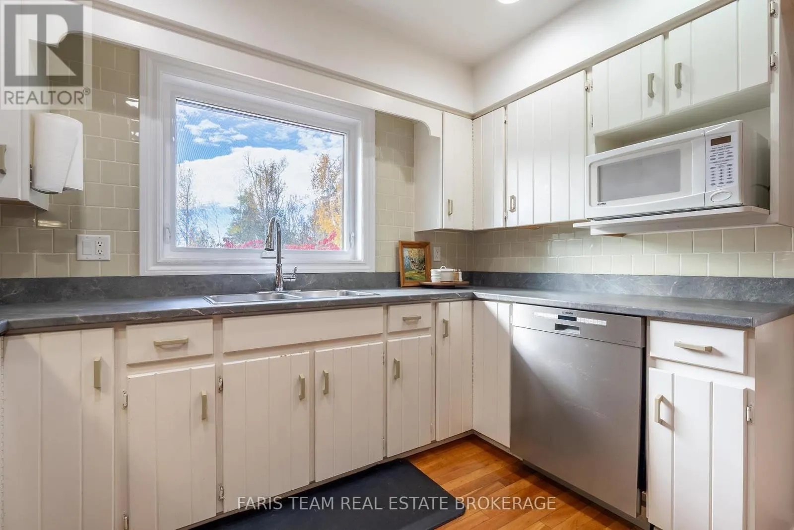 5 ELVYN CRESCENT