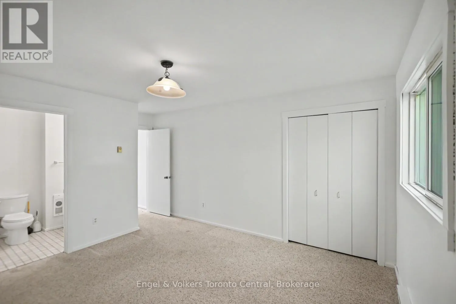 254 - 13 HARBOUR STREET W #254