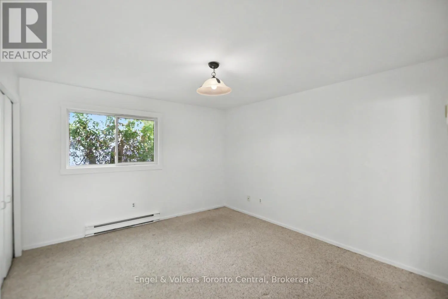 254 - 13 HARBOUR STREET W #254