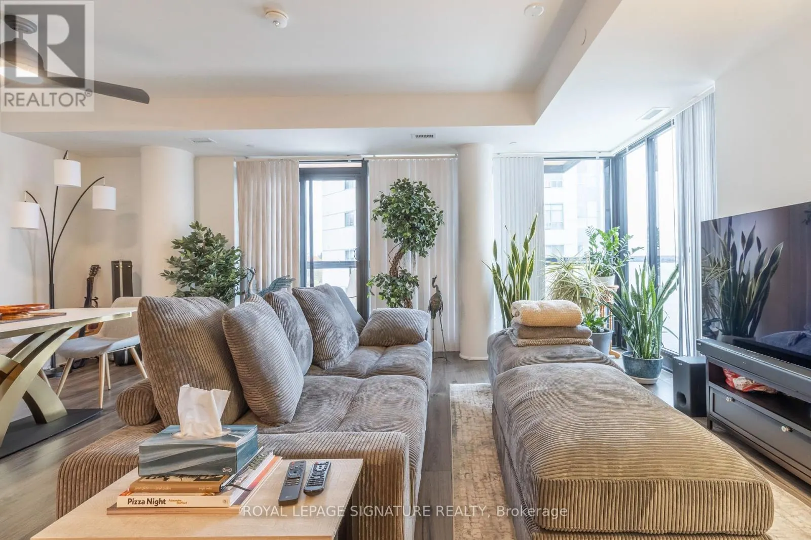 514 - 185 DUNLOP STREET E