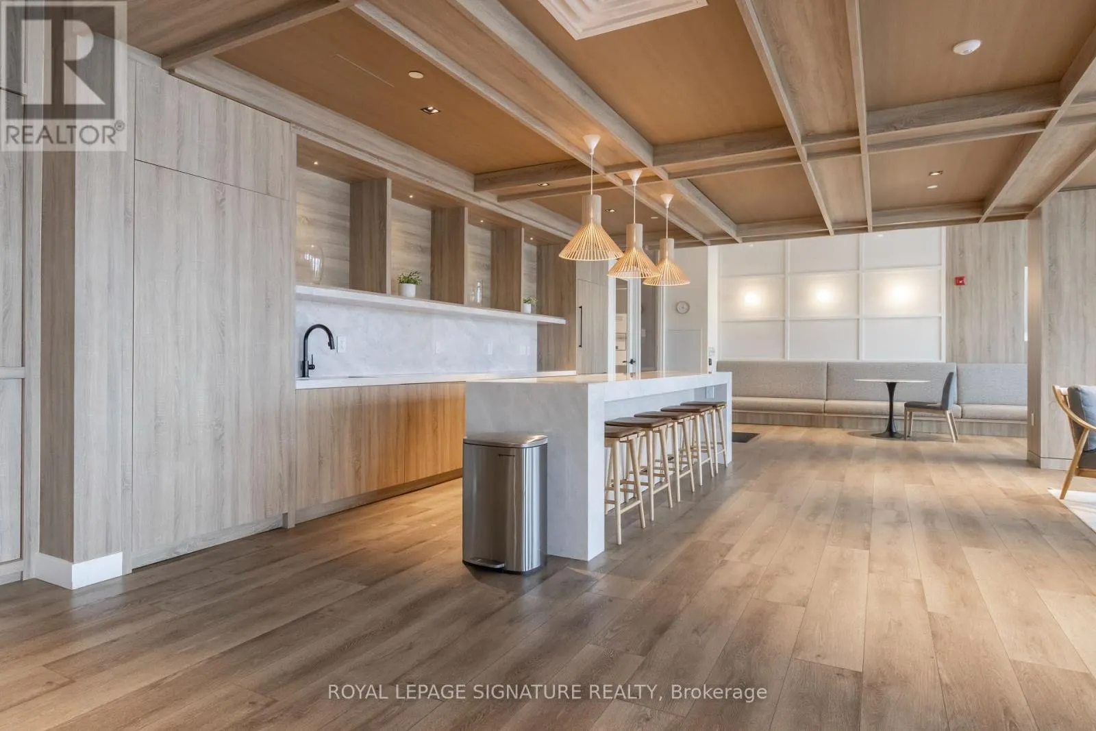 514 - 185 DUNLOP STREET E