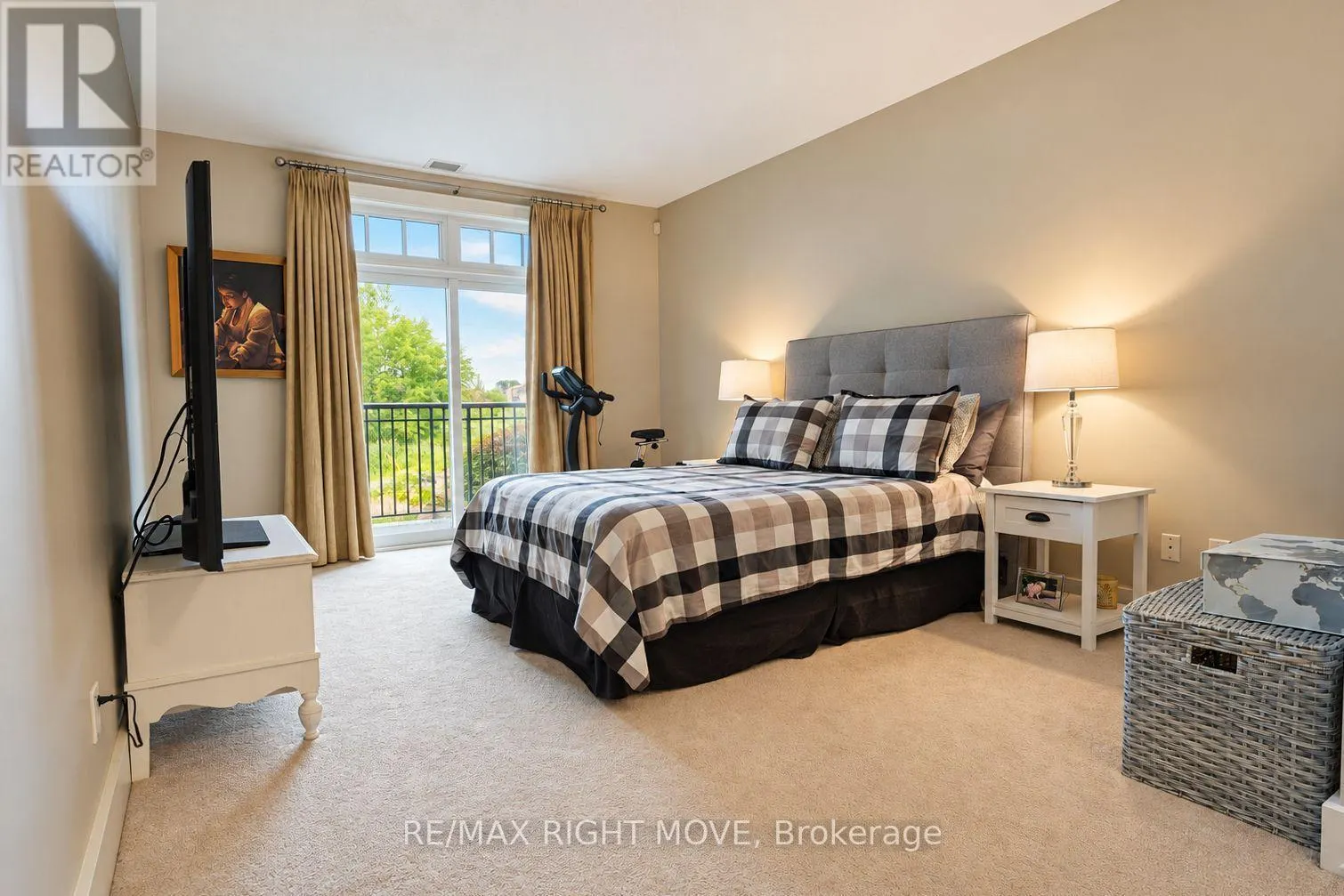 105 - 140 CEDAR ISLAND ROAD