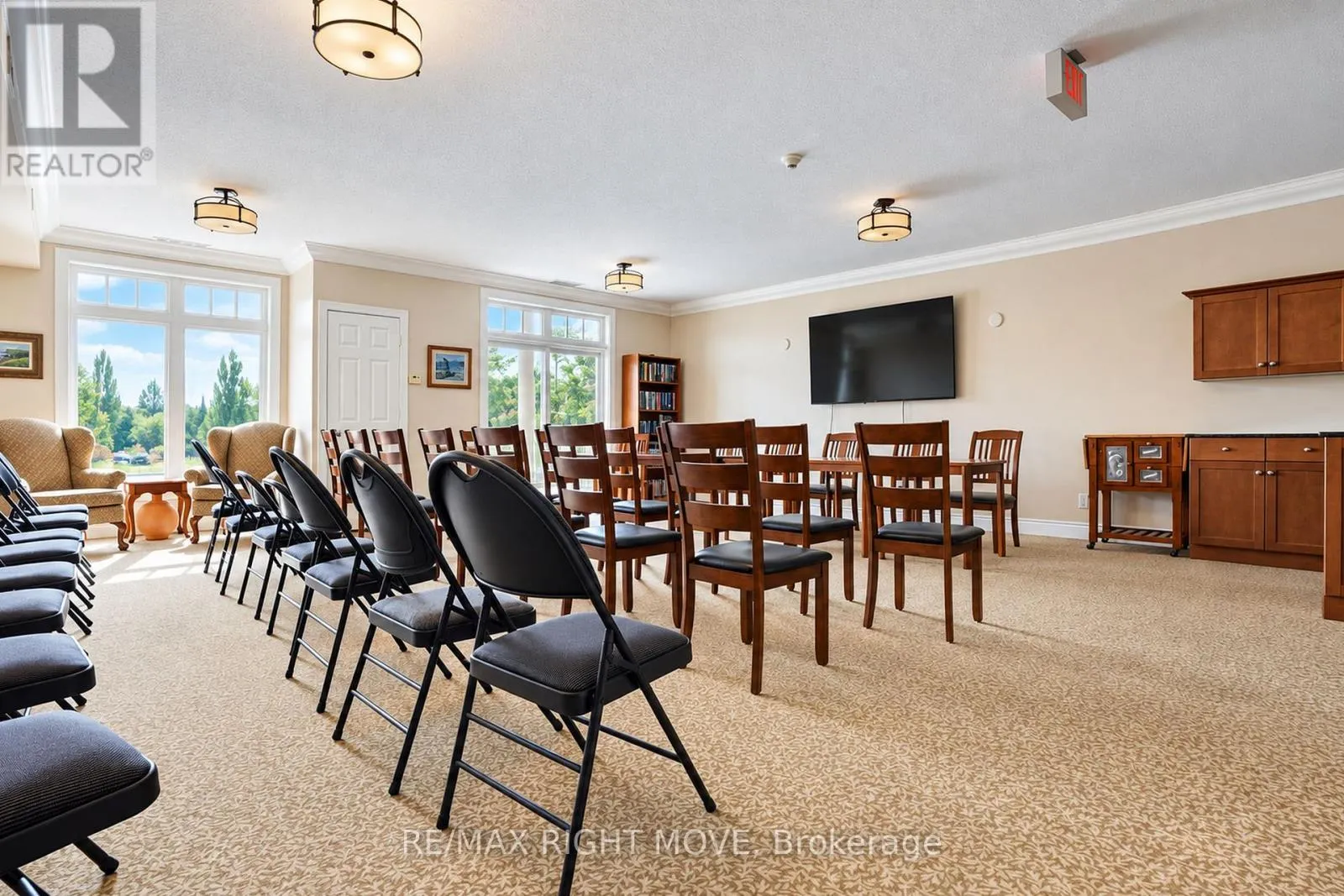 105 - 140 CEDAR ISLAND ROAD