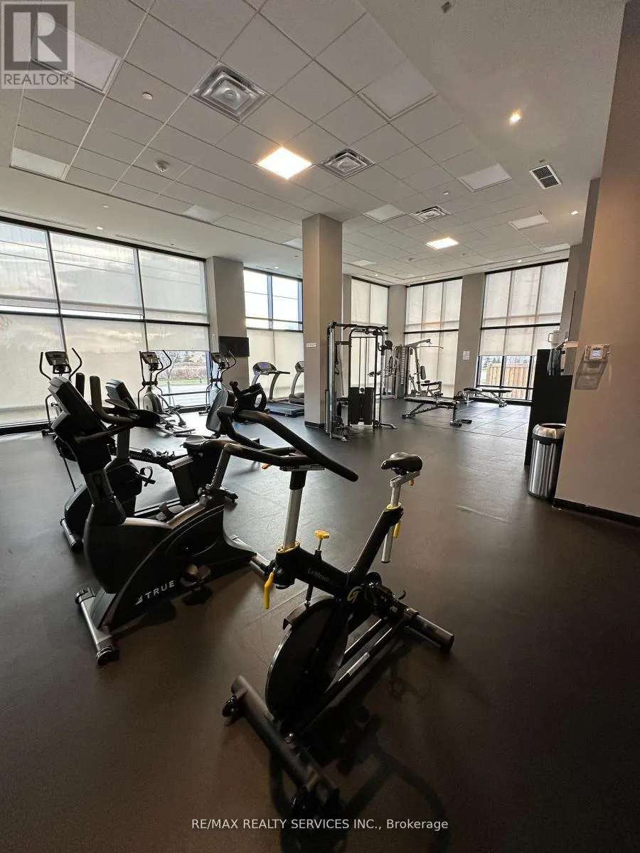 322 - 681 YONGE STREET