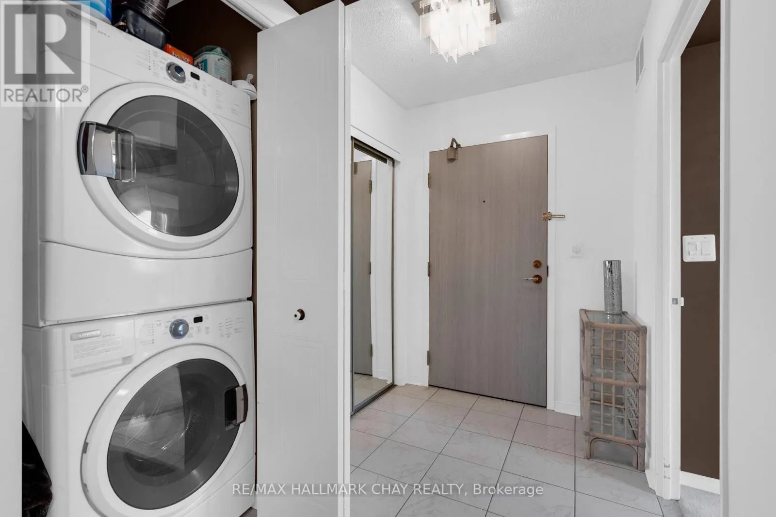 1509 - 140 DUNLOP STREET E