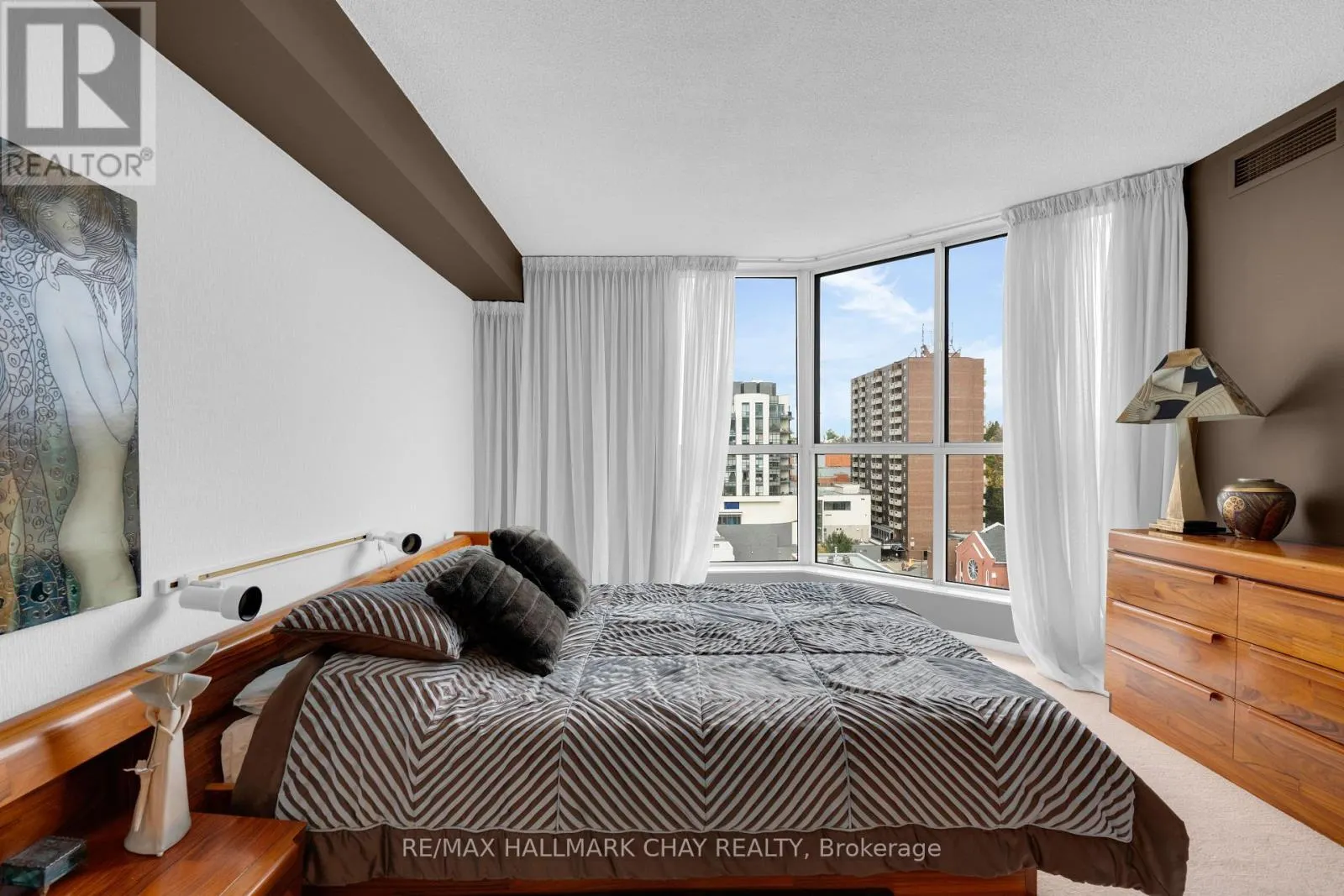 1509 - 140 DUNLOP STREET E