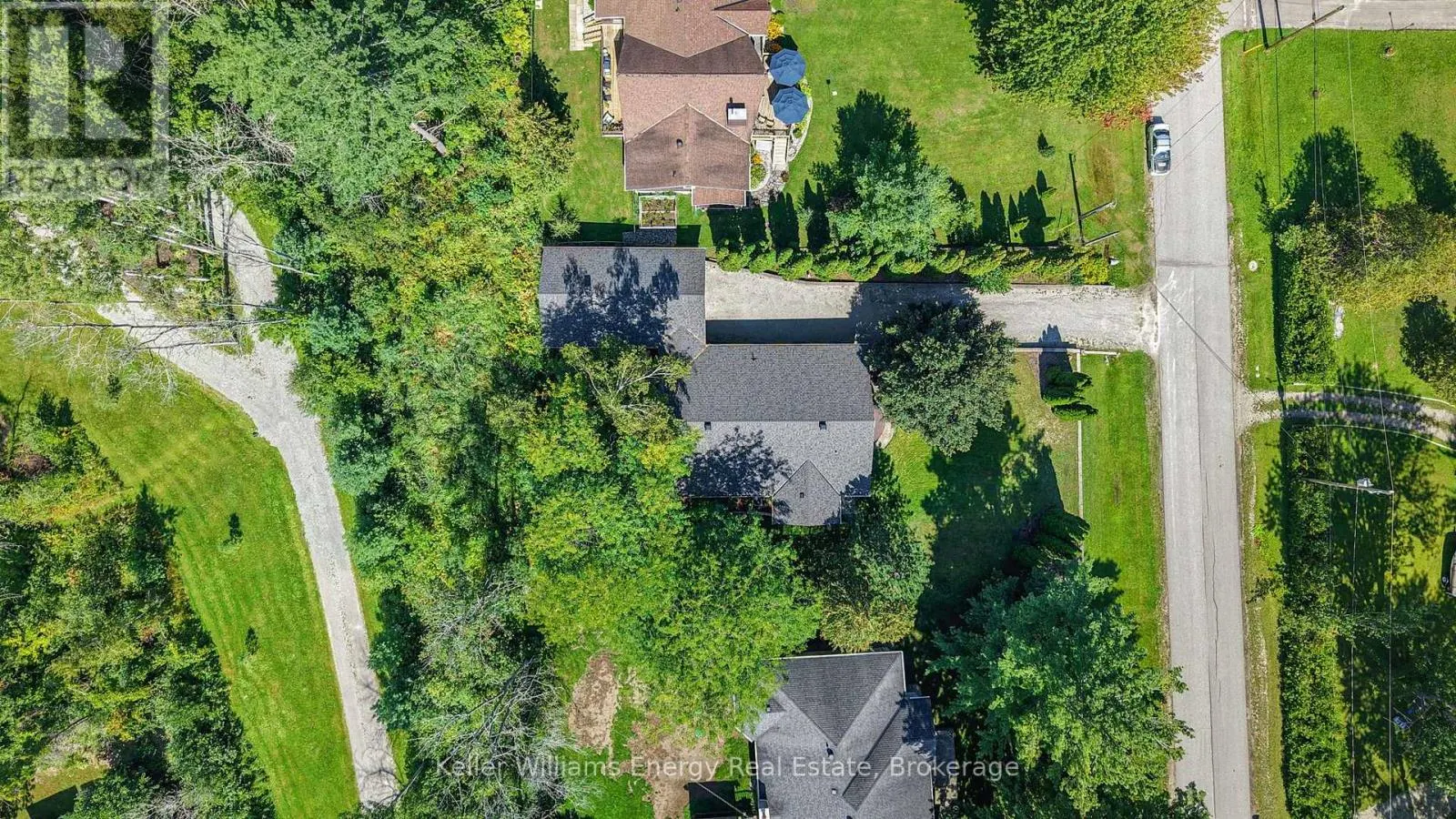 60 BAYSIDE AVENUE