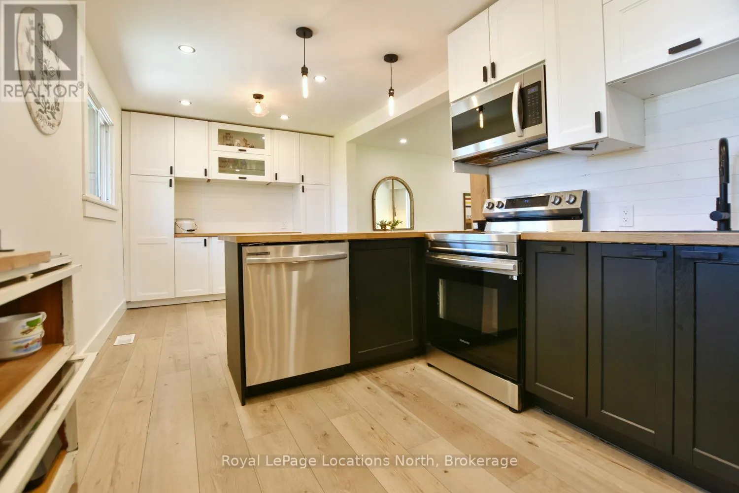 56 BATTEAUX ROAD