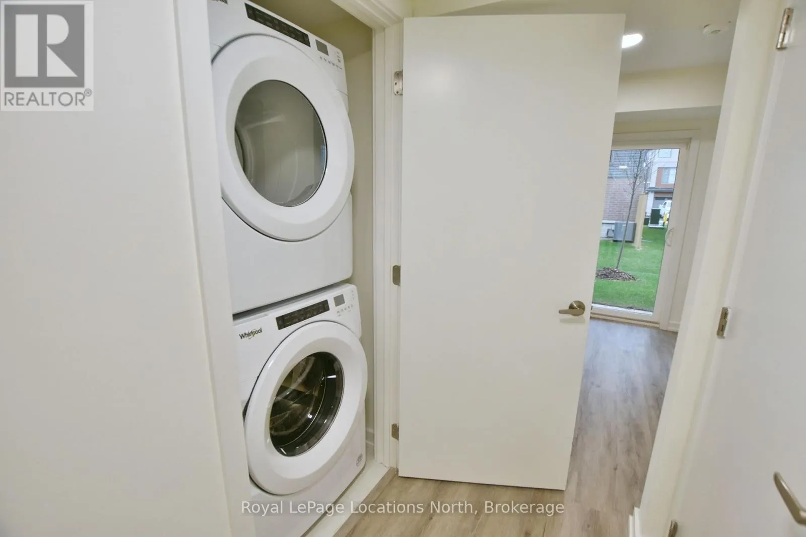 5 - 35 DAWSON DRIVE #5