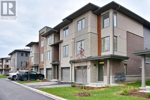 5 - 35 DAWSON DRIVE #5