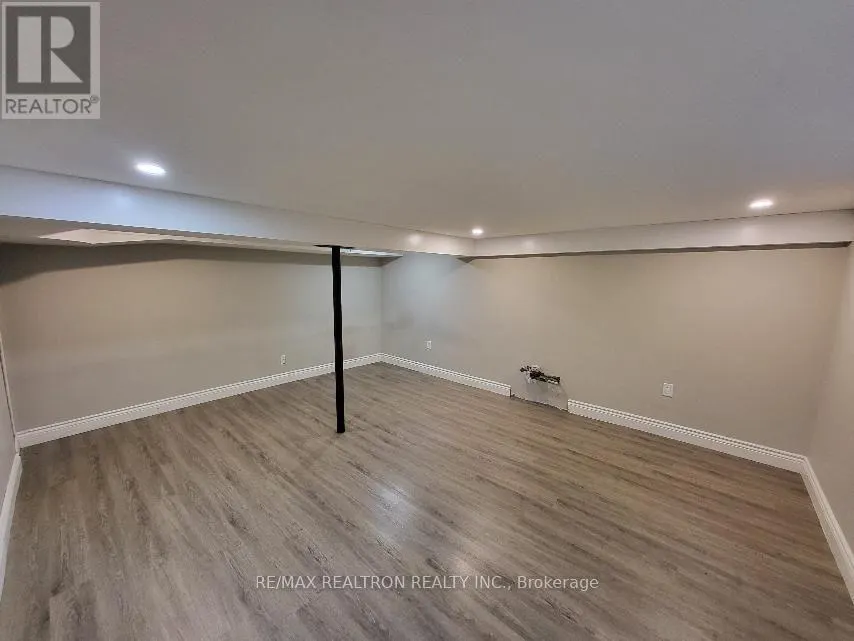 1 - 256 DUNLOP STREET W