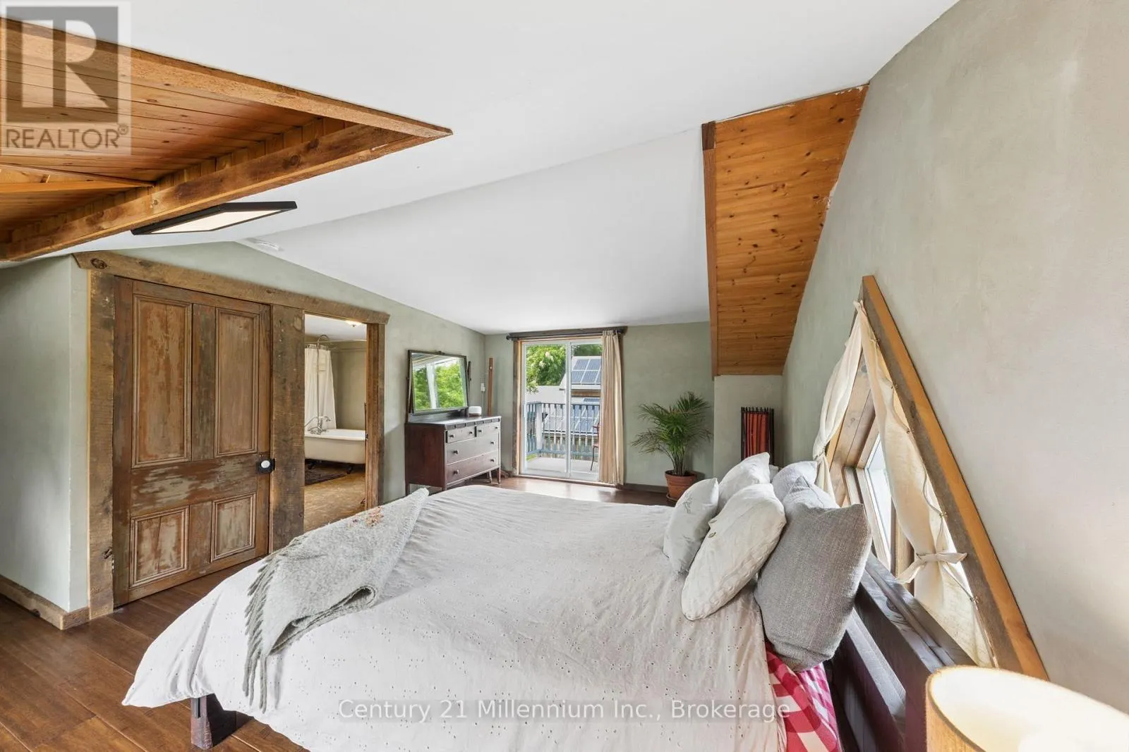262 BATTEAUX ROAD N