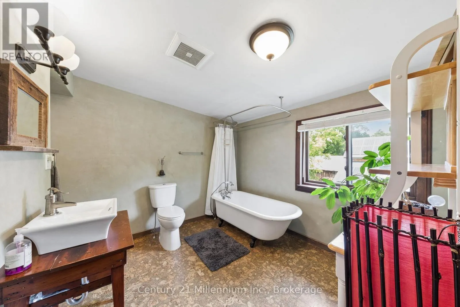 262 BATTEAUX ROAD N