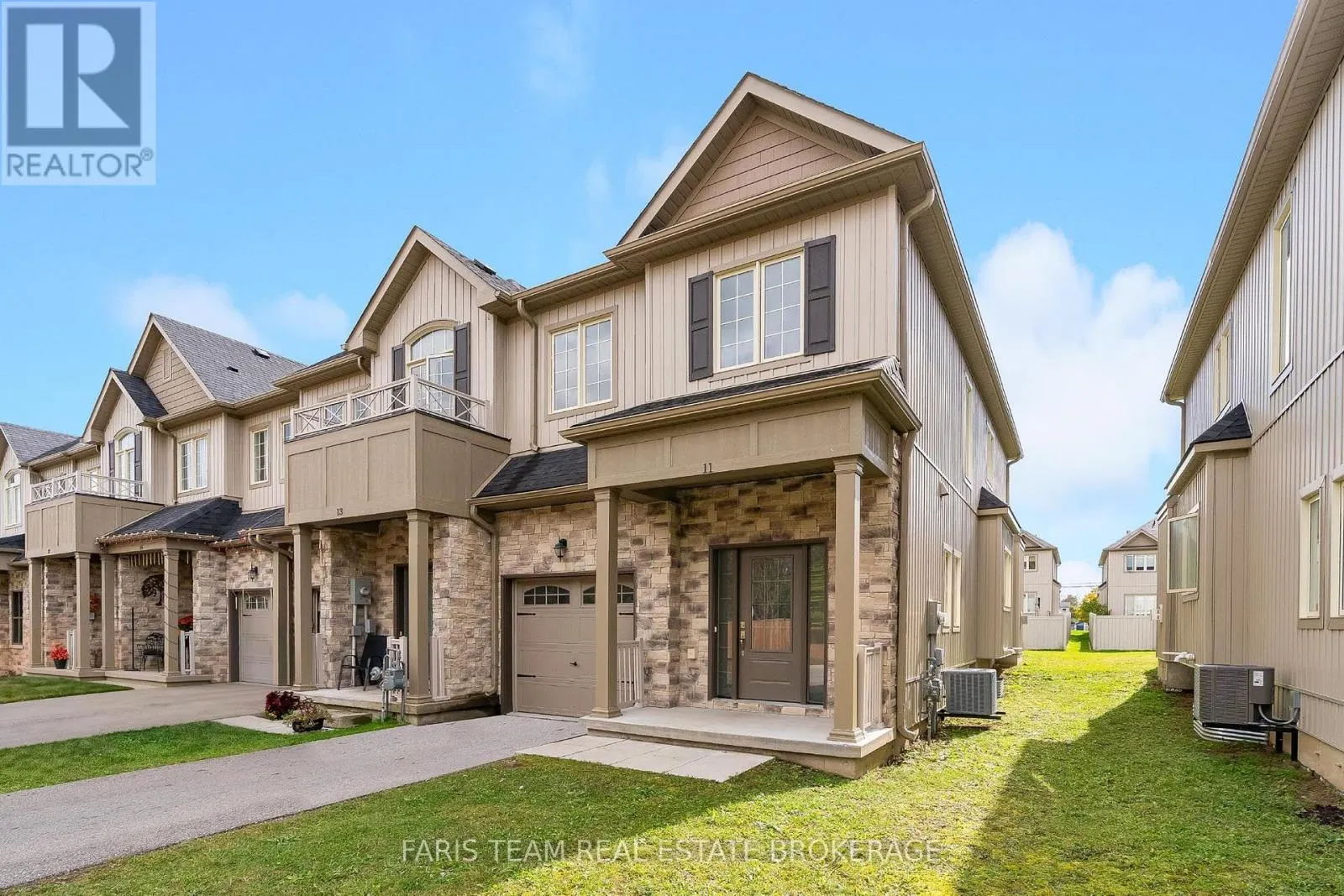 11 CHURCHLEA MEWS