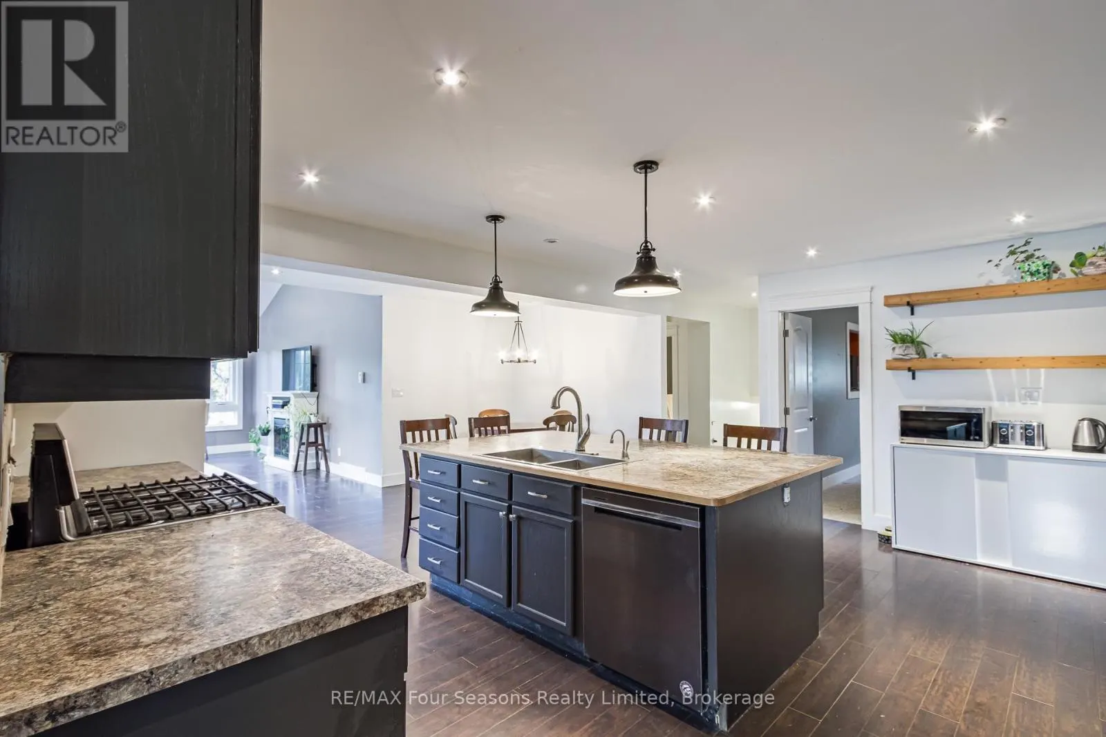 4044 COUNTY RD 124 ROAD