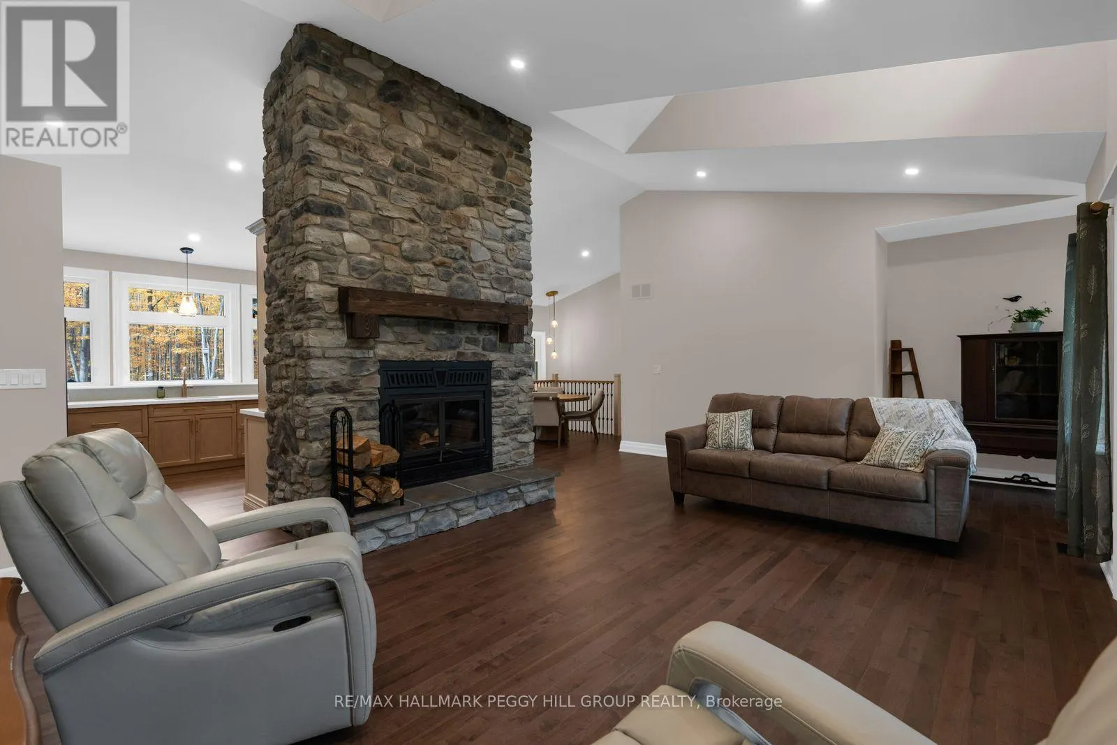3230 BEECHWOOD DRIVE