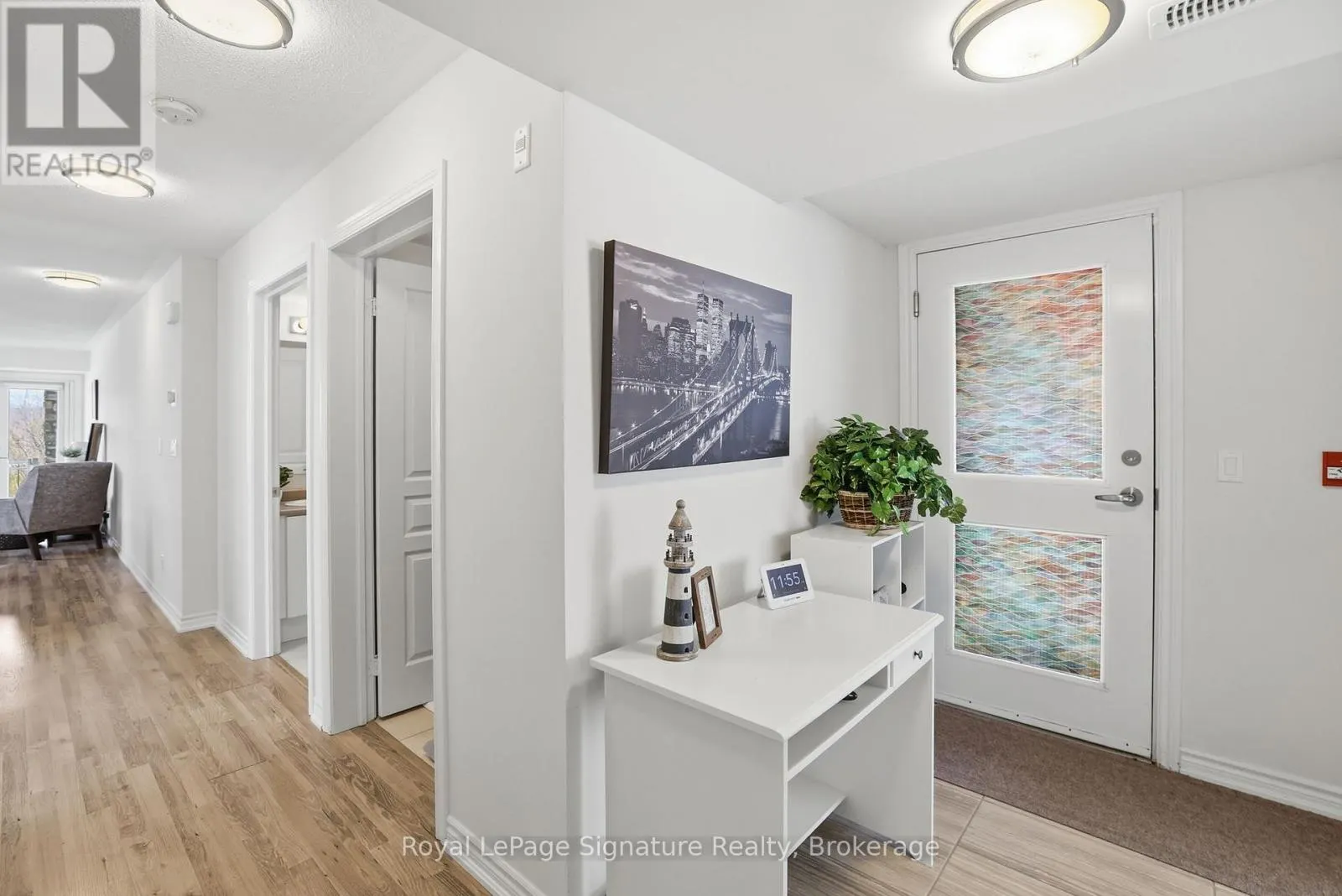 101 - 4 ANCHORAGE CRESCENT #101