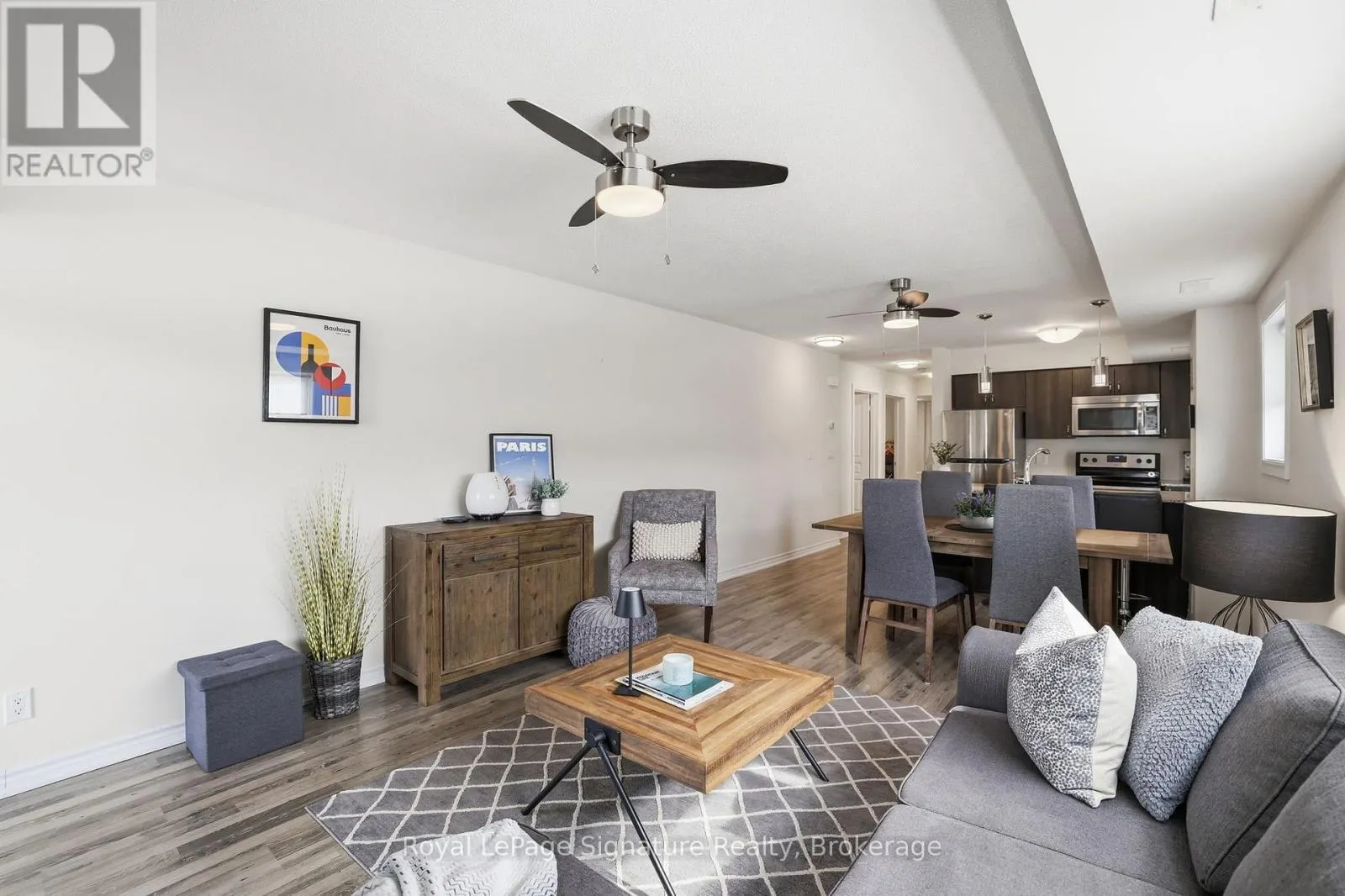 101 - 4 ANCHORAGE CRESCENT #101
