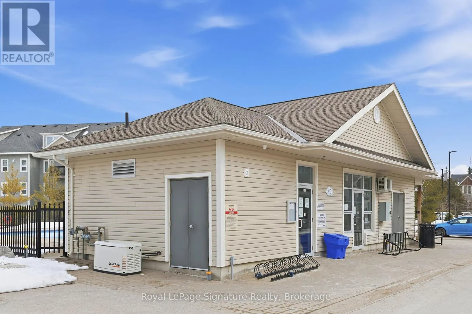101 - 4 ANCHORAGE CRESCENT #101