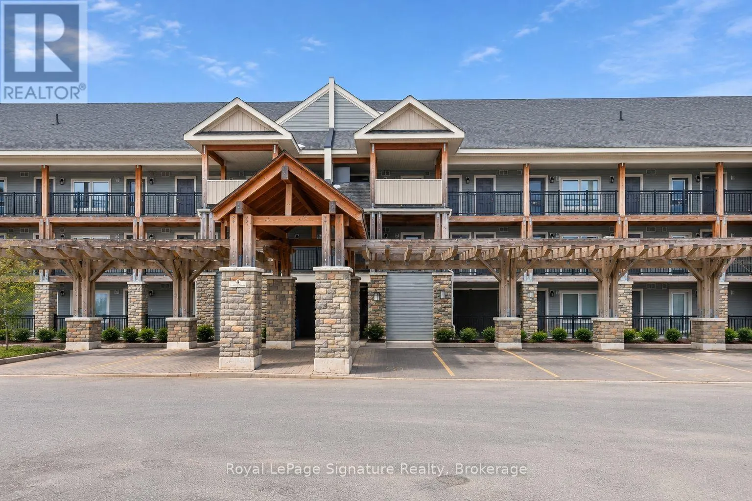 101 - 4 ANCHORAGE CRESCENT #101