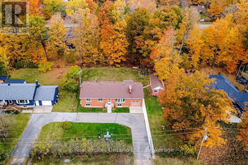 22 OAKWOOD AVENUE