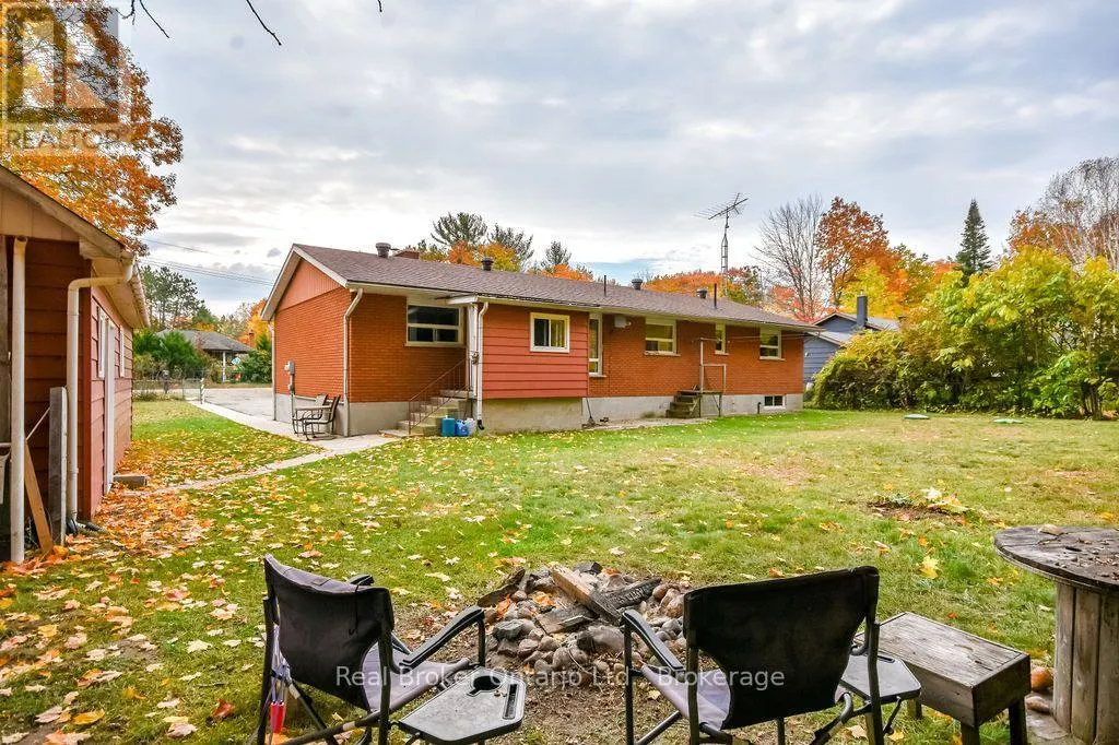 22 OAKWOOD AVENUE