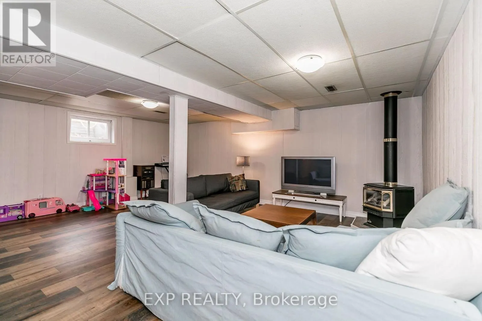 62 COURTICE CRESCENT