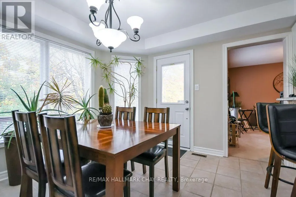 5 MCCUTCHEON COURT