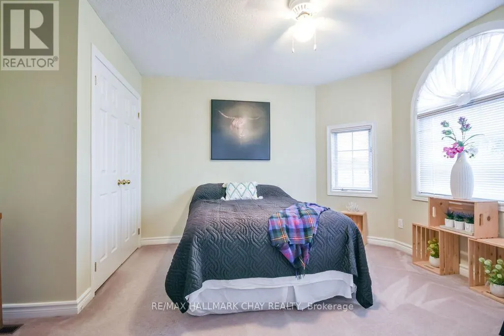 5 MCCUTCHEON COURT
