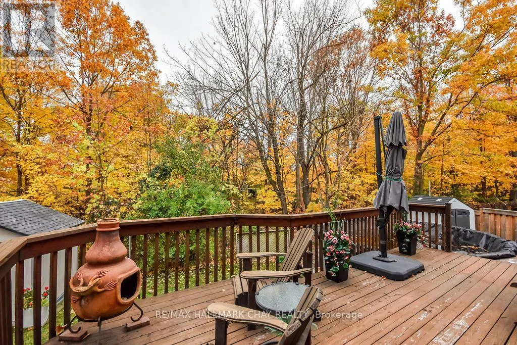 5 MCCUTCHEON COURT