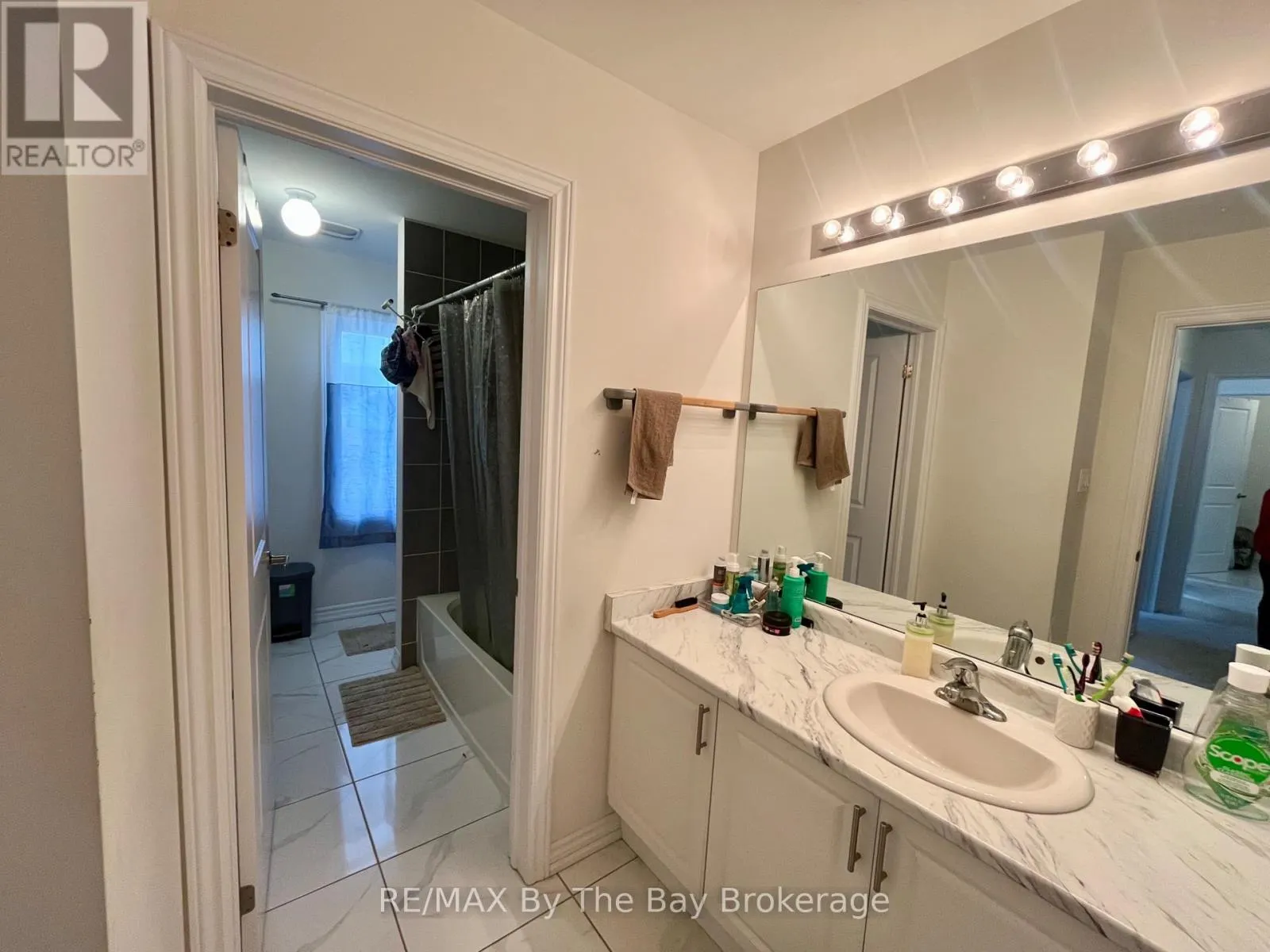 5 BIANCA CRESCENT