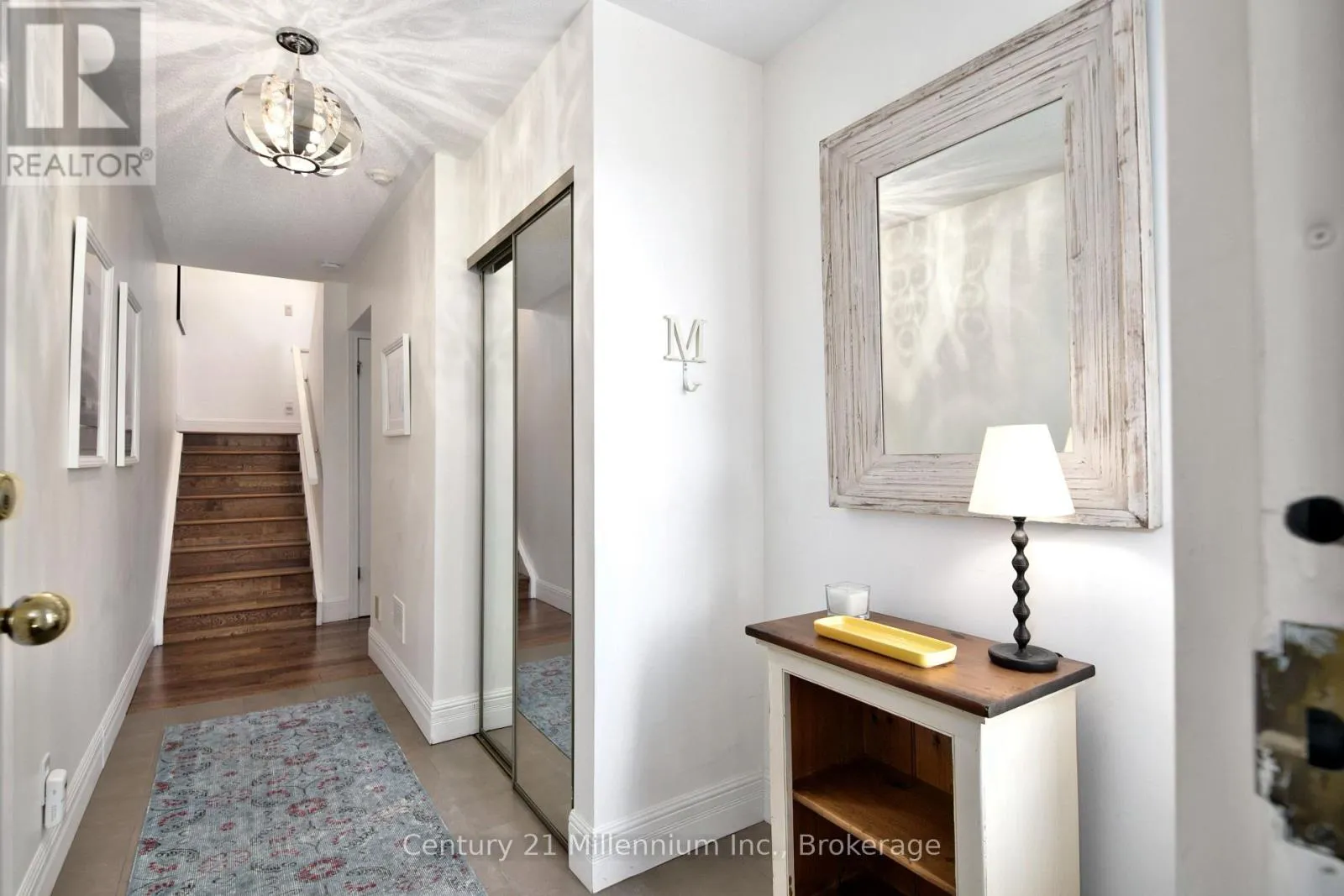 5 - 215 PINE STREET #5