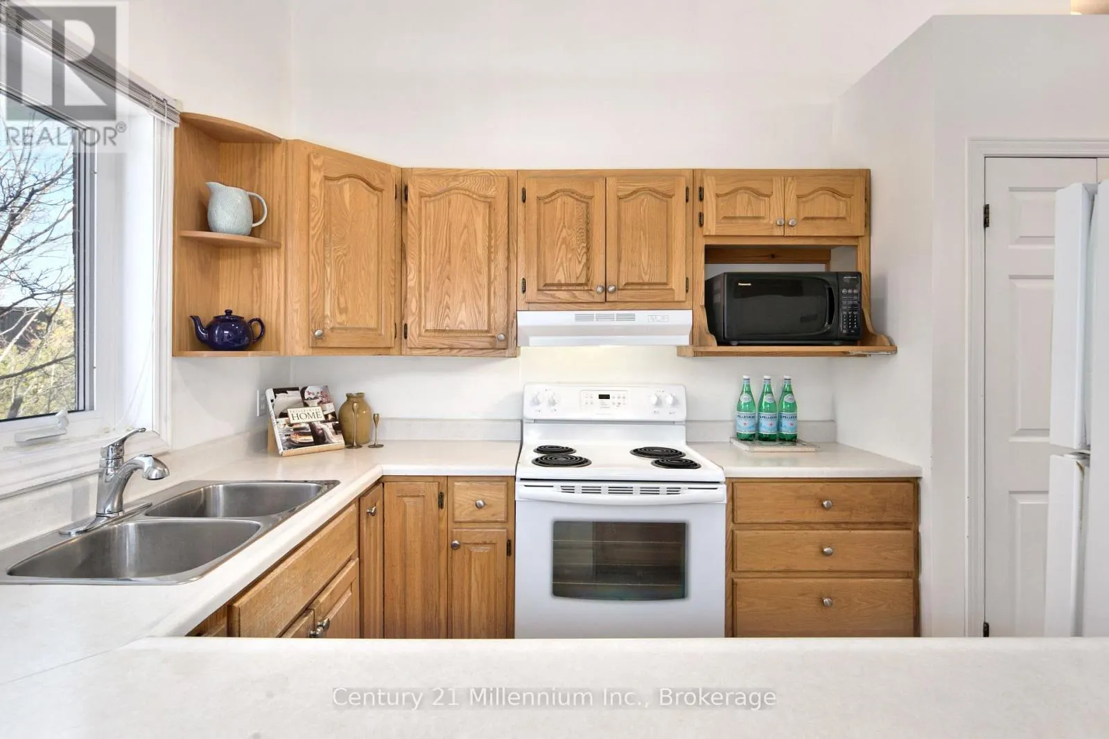 5 - 215 PINE STREET #5
