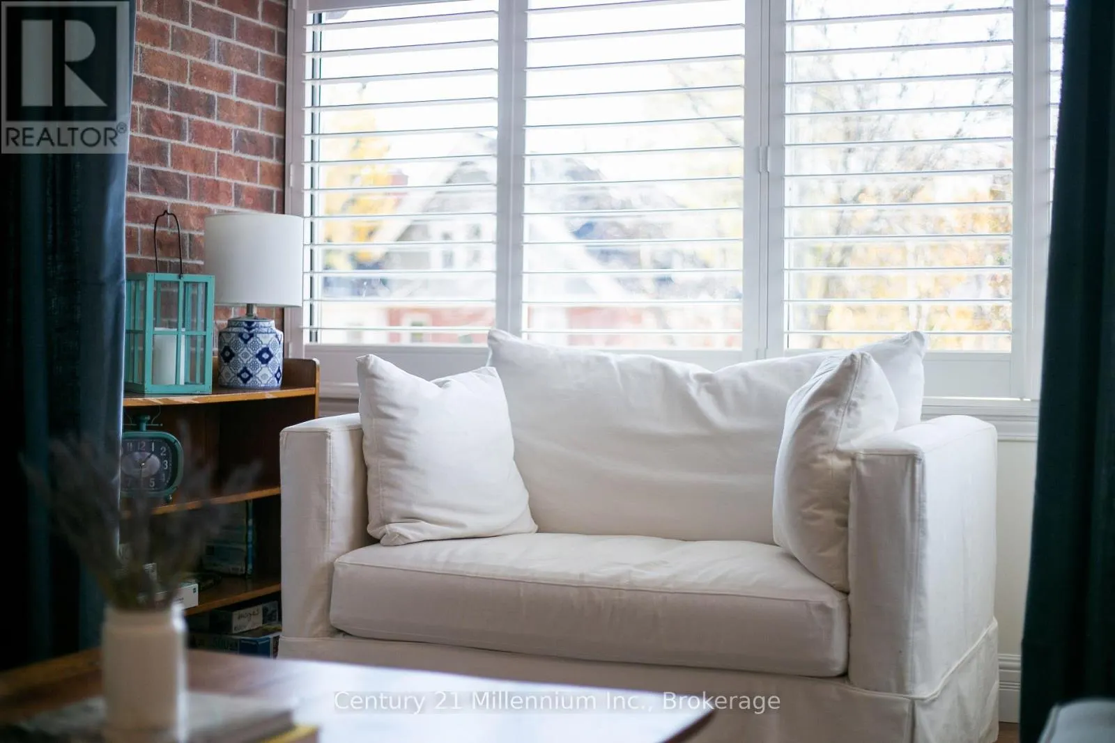 5 - 215 PINE STREET #5