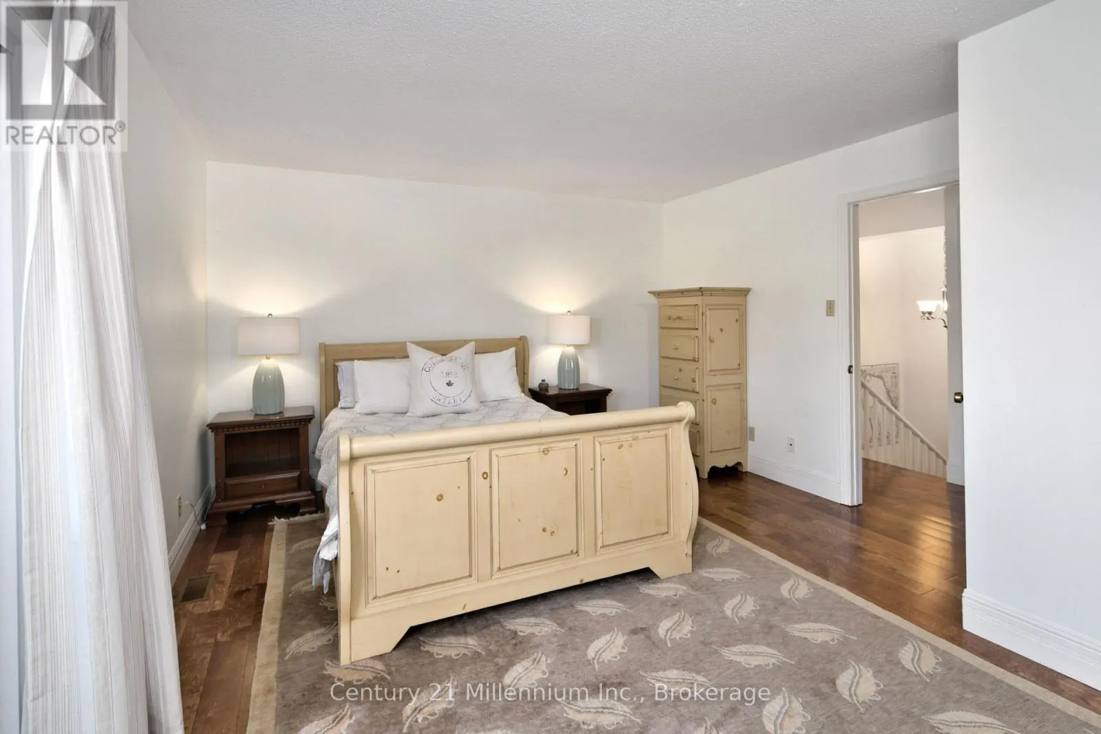 5 - 215 PINE STREET #5