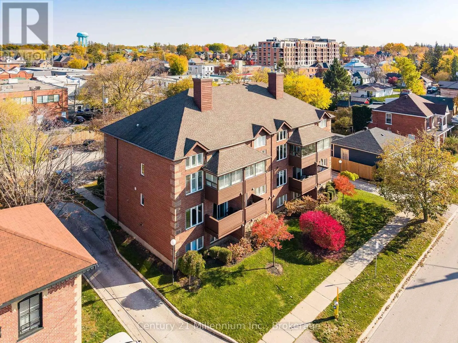 5 - 215 PINE STREET #5