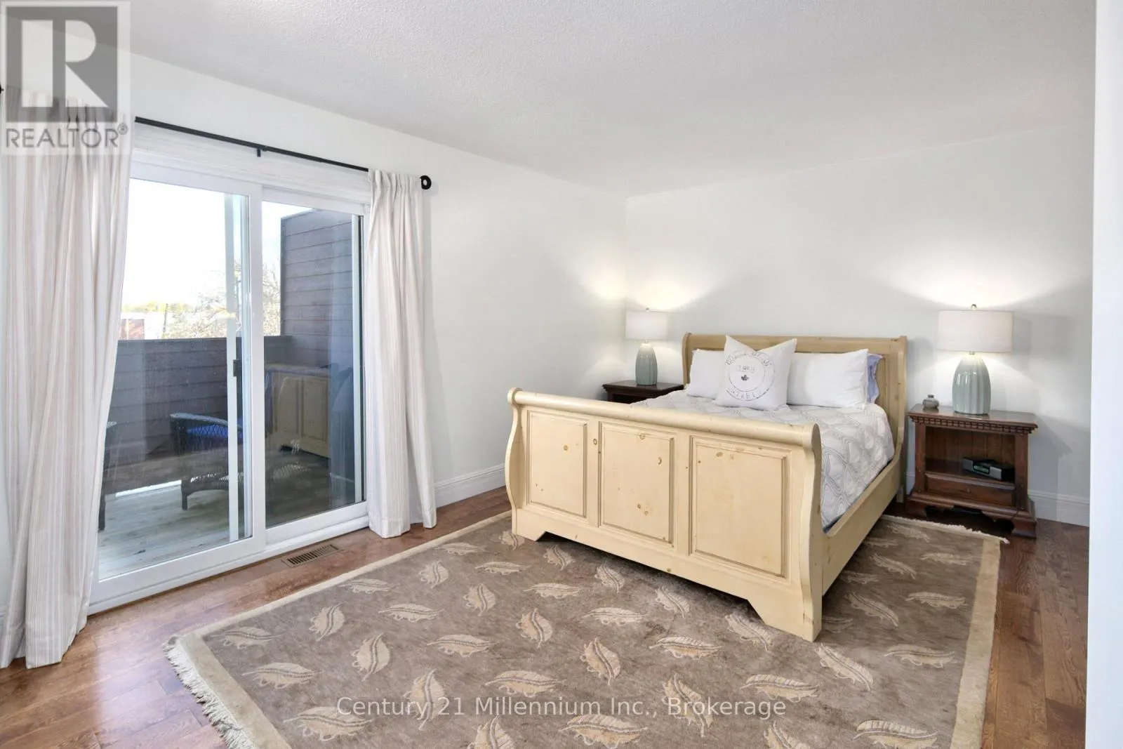 5 - 215 PINE STREET #5