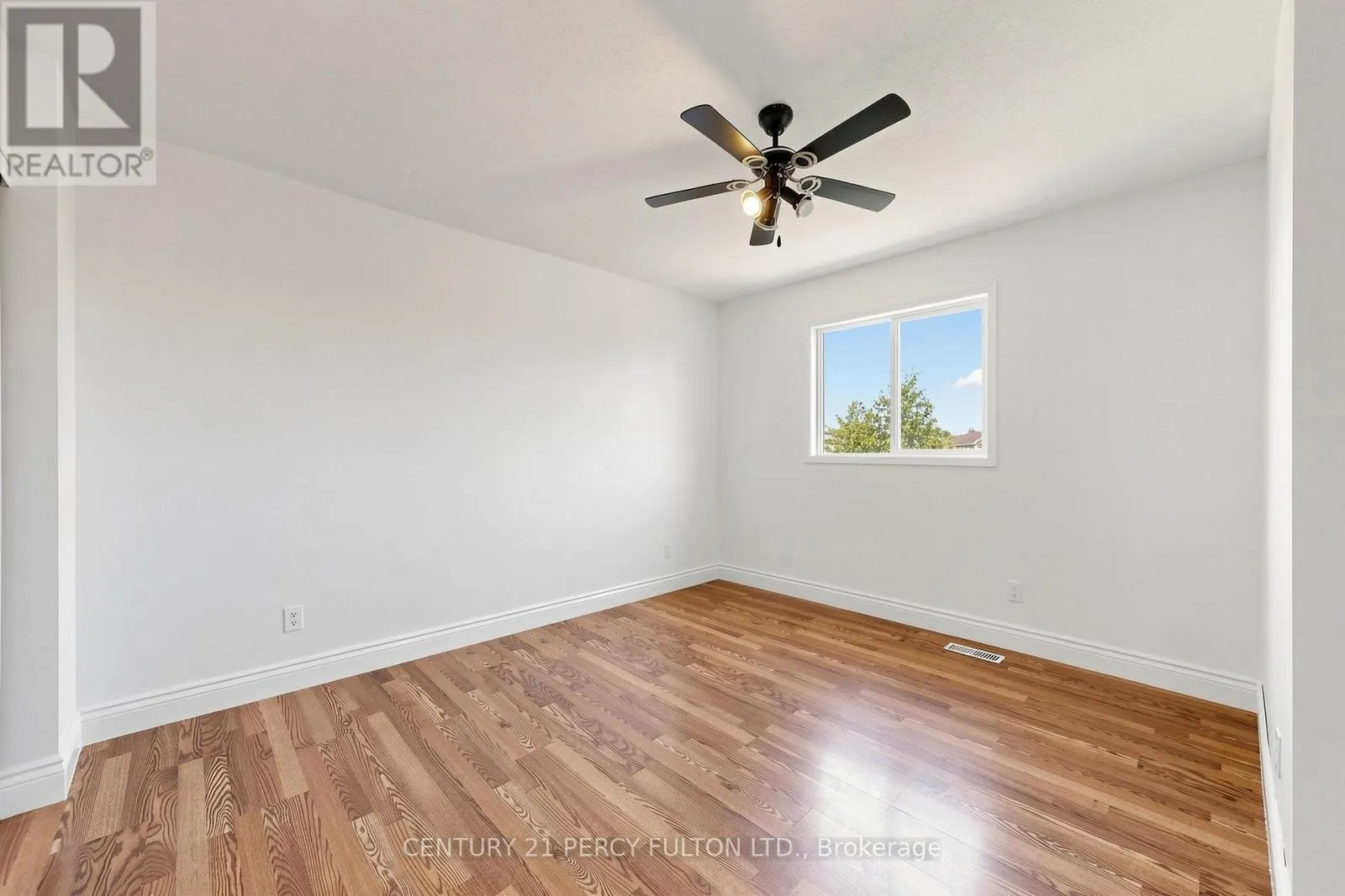 33 CHURCHLAND DRIVE