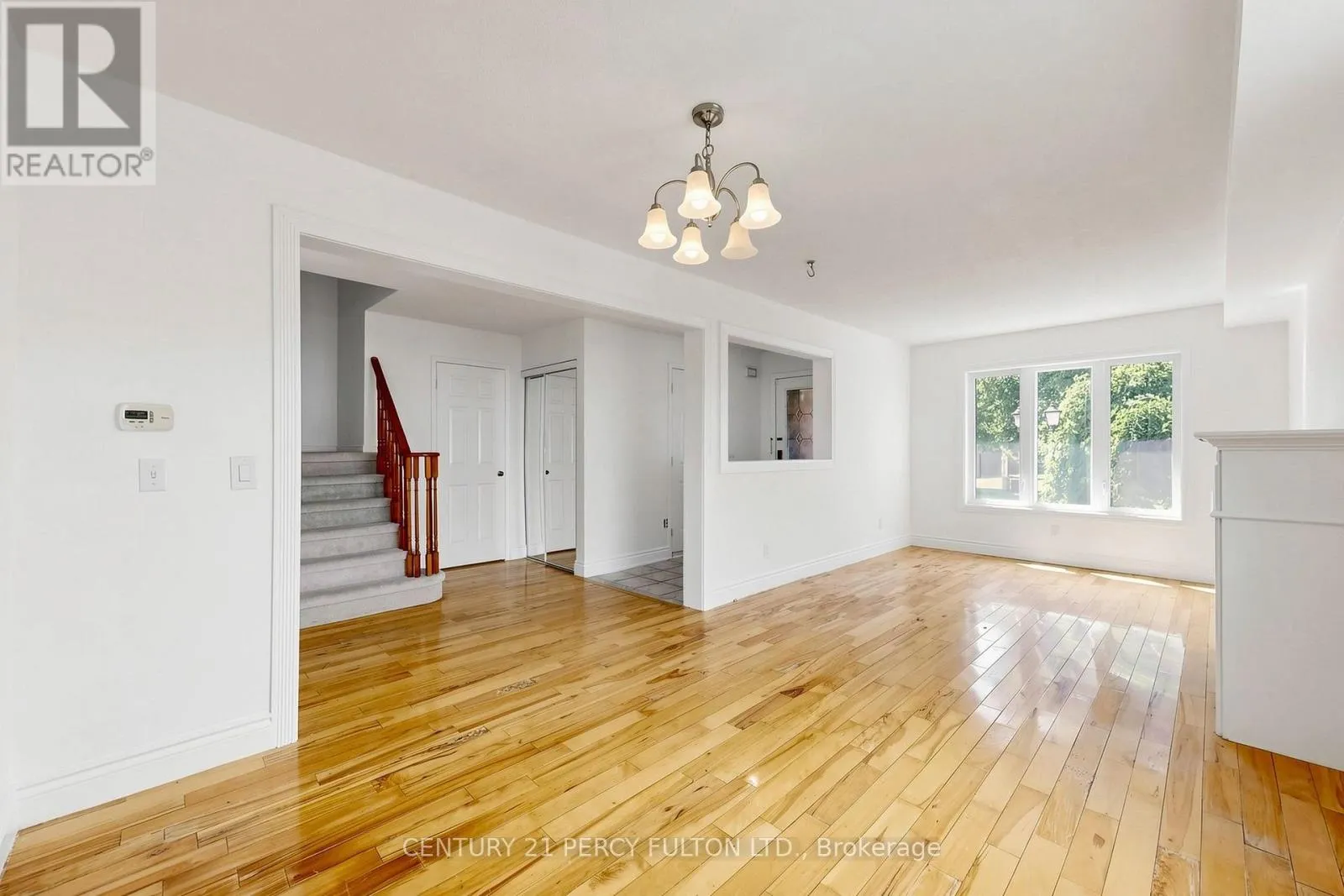 33 CHURCHLAND DRIVE