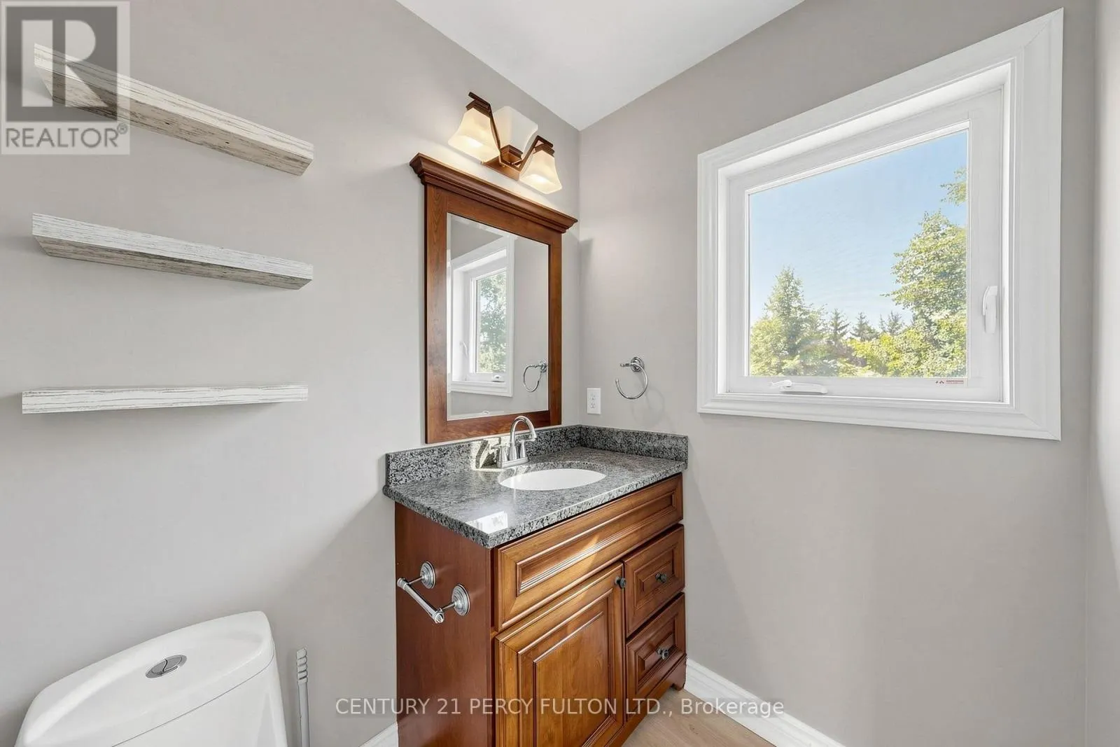 33 CHURCHLAND DRIVE