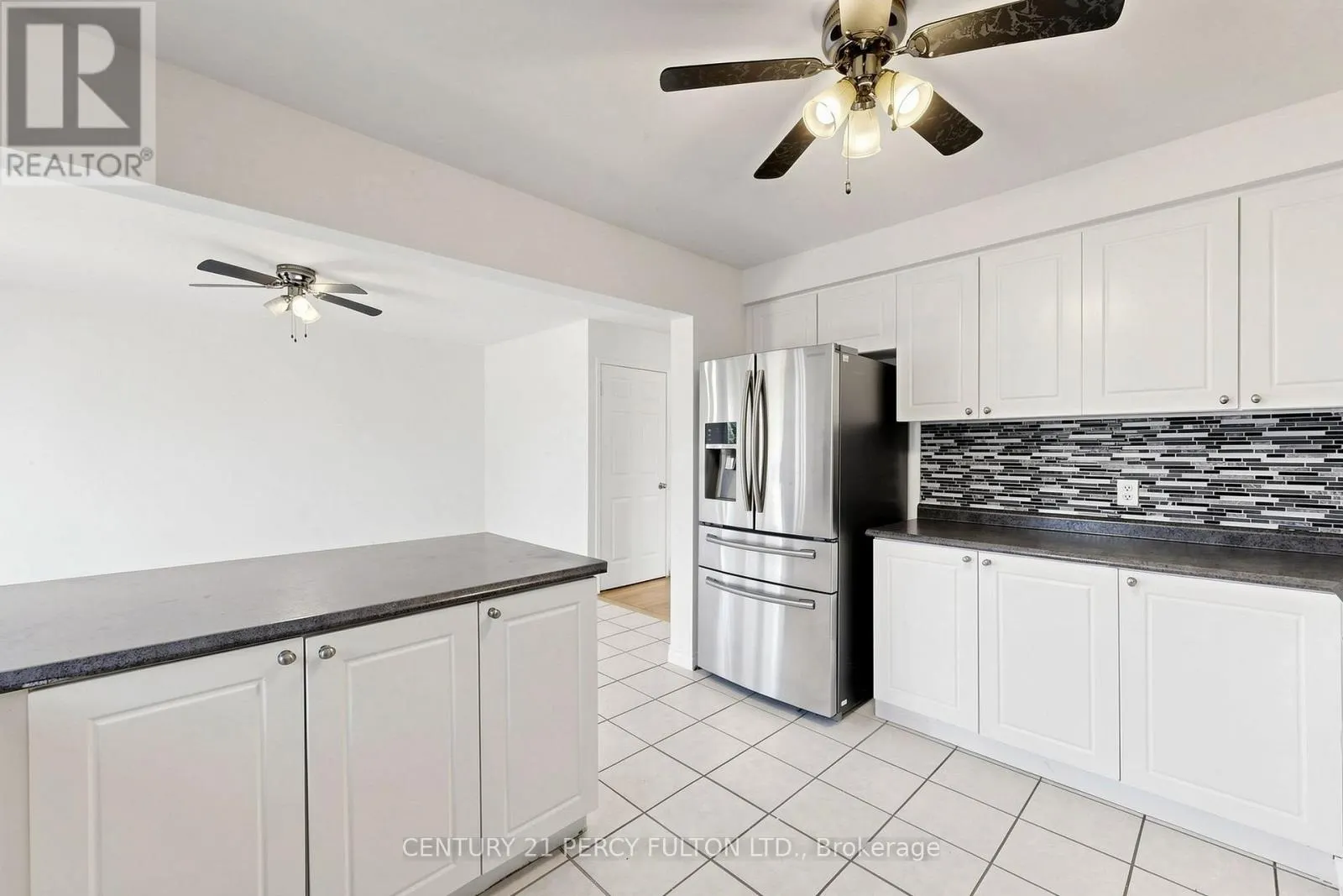 33 CHURCHLAND DRIVE