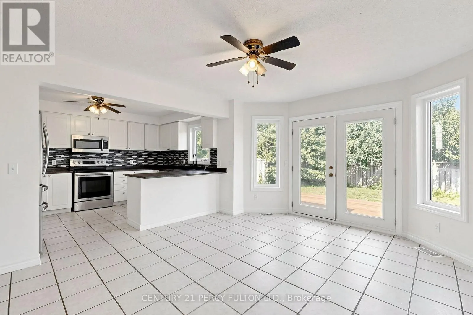 33 CHURCHLAND DRIVE