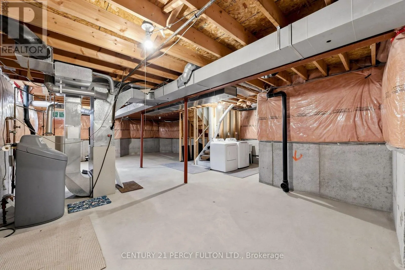 33 CHURCHLAND DRIVE