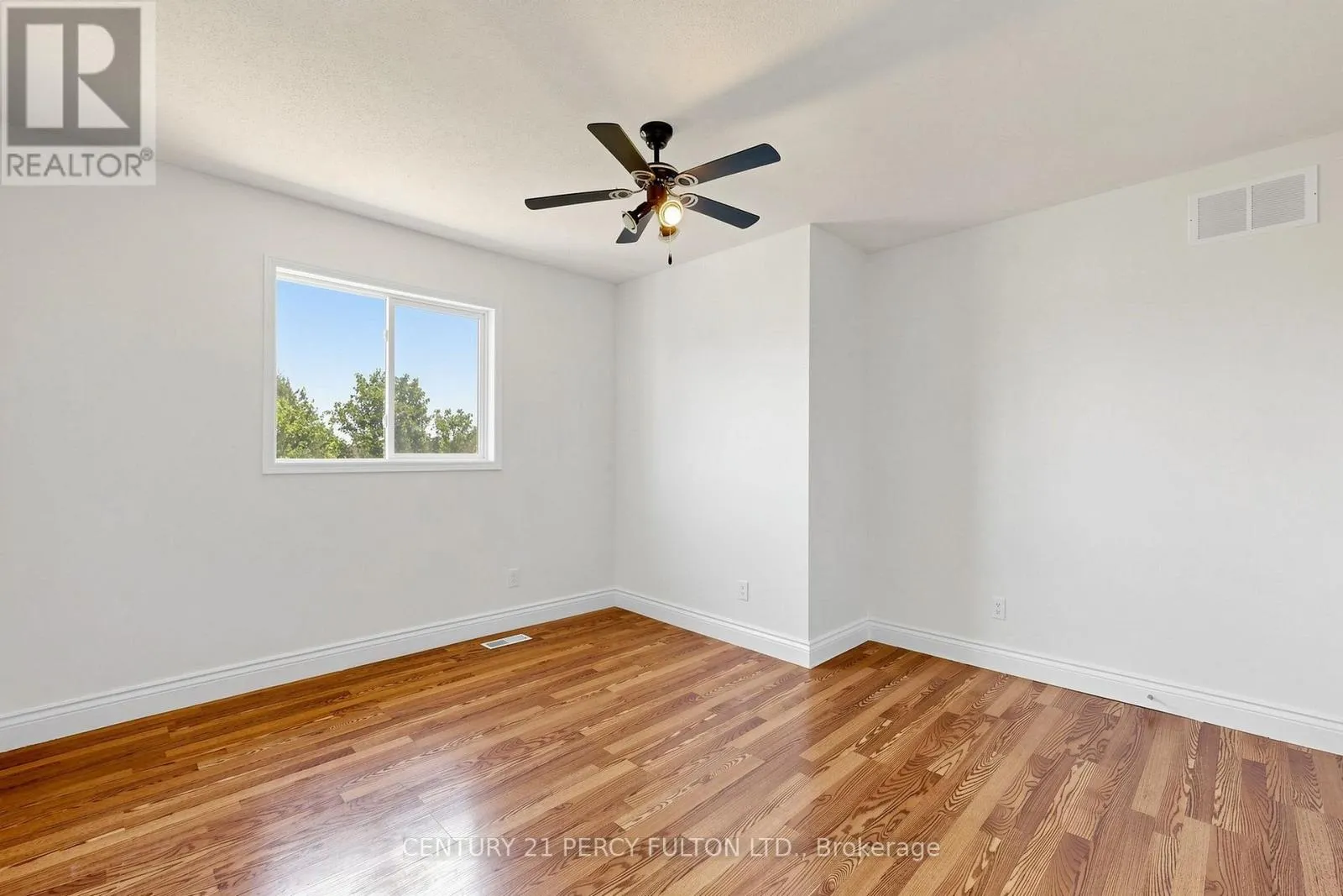33 CHURCHLAND DRIVE